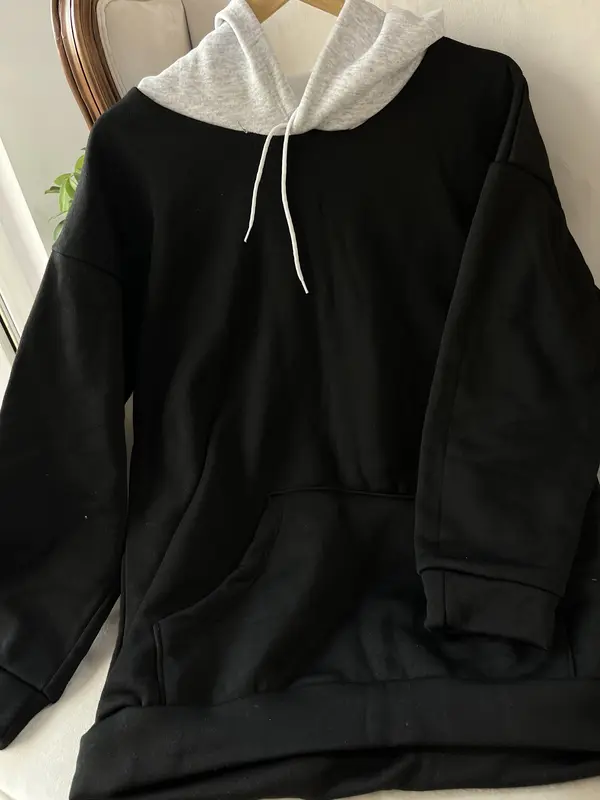 هودی مشکی با کلاه طوسی